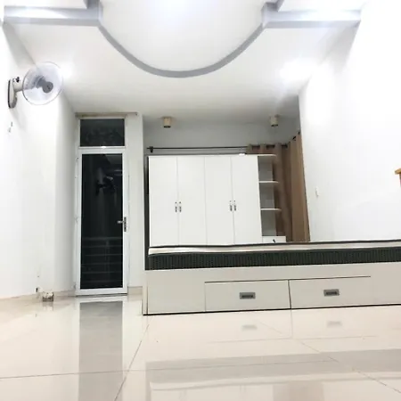 Mfc Halal Food & Guest House